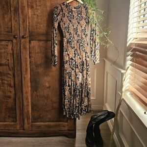 MINKPINK Boho Paisley Maxi Dress | Long Sleeve Smocked Peasant Style (XS)
